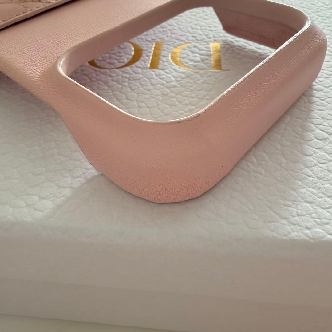 ②新品同様　【日本限定】Lady Dior iPhone 17 Pro ケース