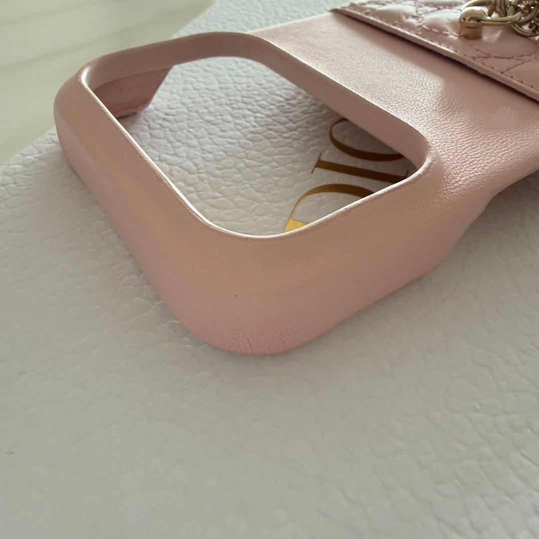 ②新品同様　【日本限定】Lady Dior iPhone 17 Pro ケース