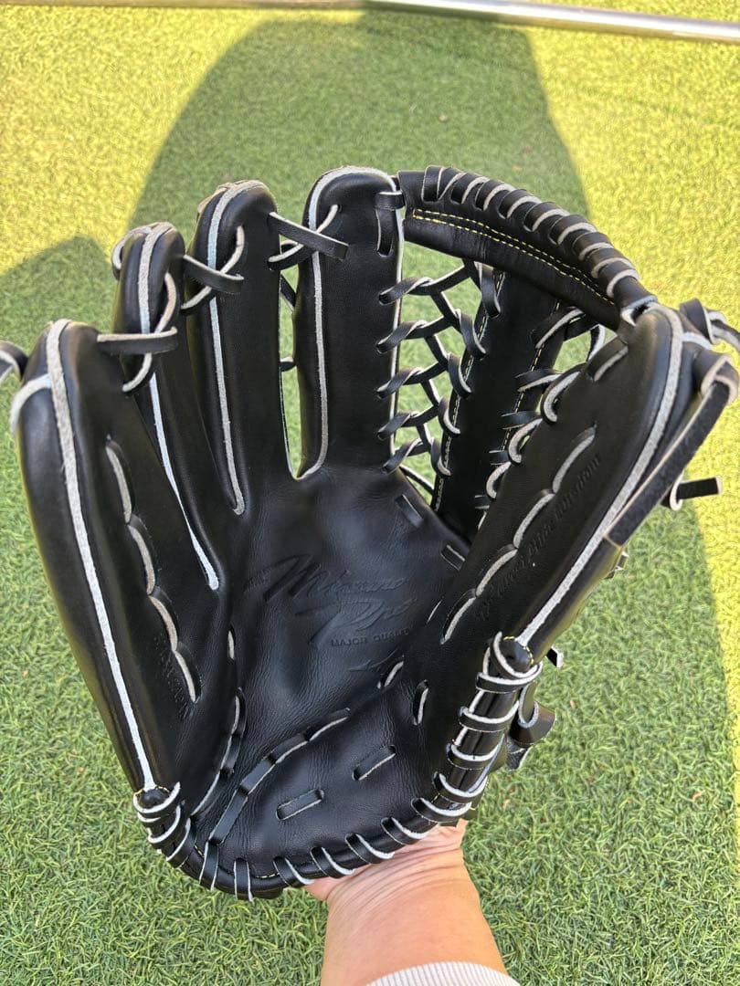 早い者勝ち　ミズノプロ硬式グローブ 左外野手用　黒 レザー　高校野球対応　超美品