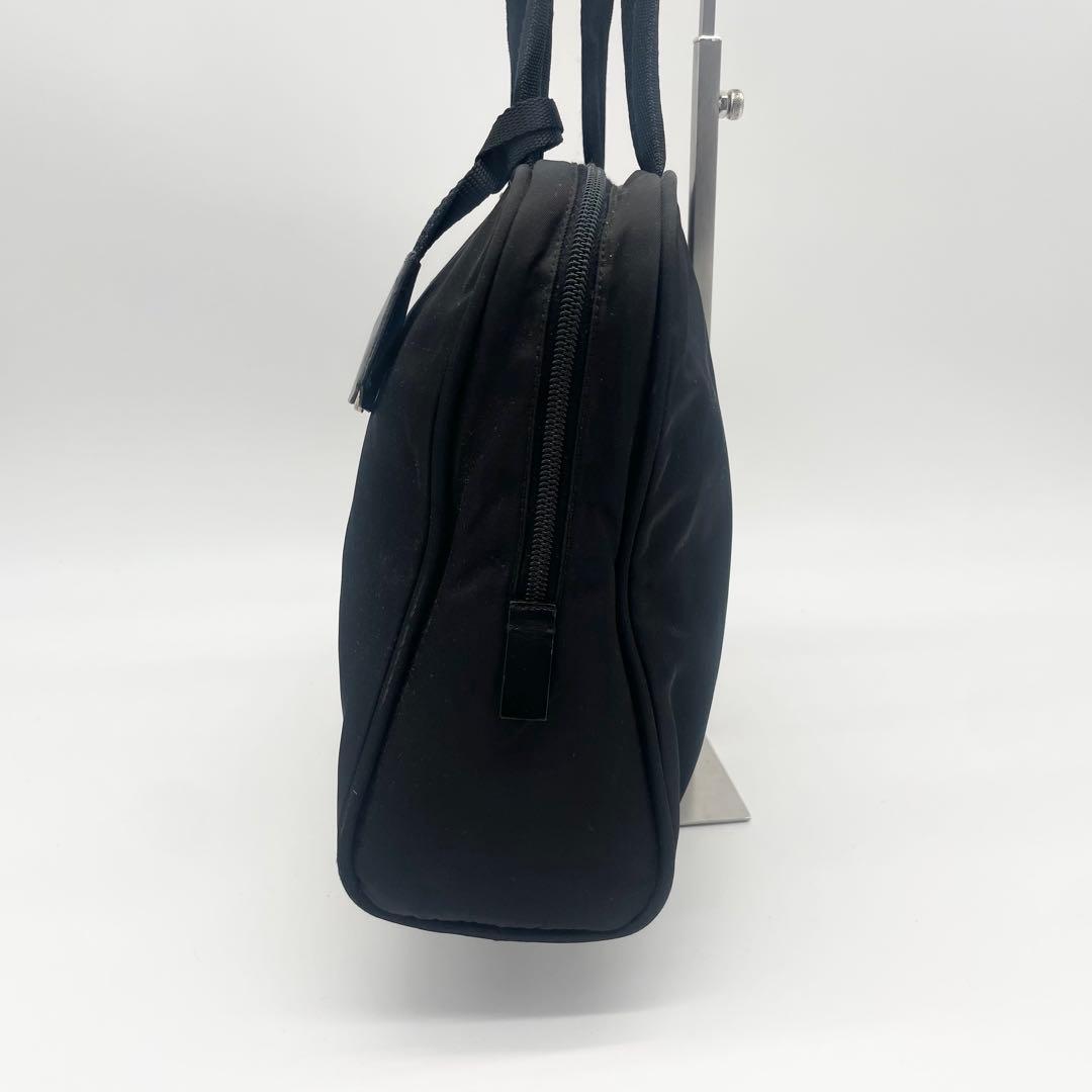 PRADA トートバッグ　ナイロン　肩掛け　ショルダー　ブラック　南京錠付き