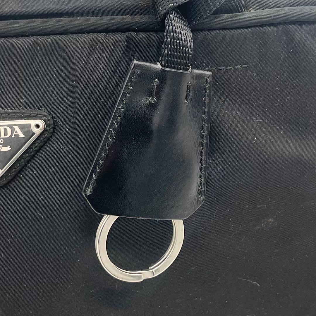 PRADA トートバッグ　ナイロン　肩掛け　ショルダー　ブラック　南京錠付き