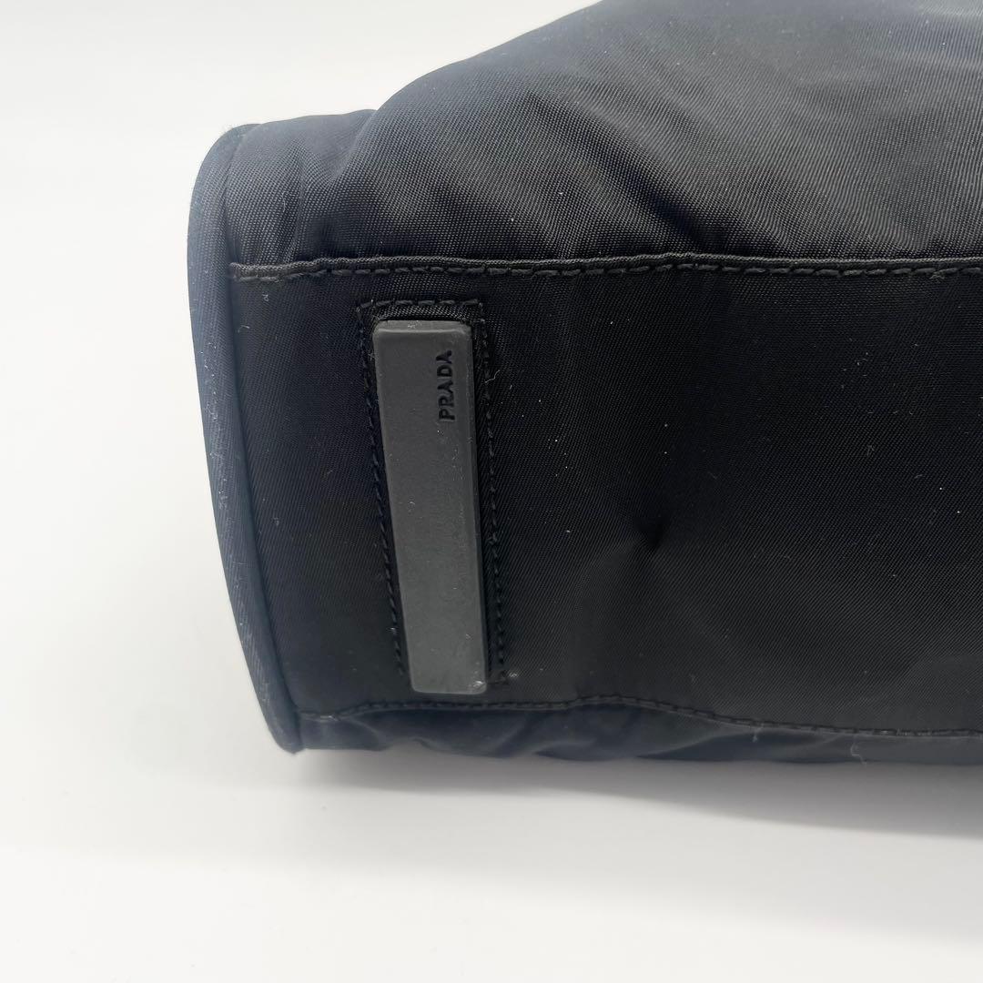 PRADA トートバッグ　ナイロン　肩掛け　ショルダー　ブラック　南京錠付き