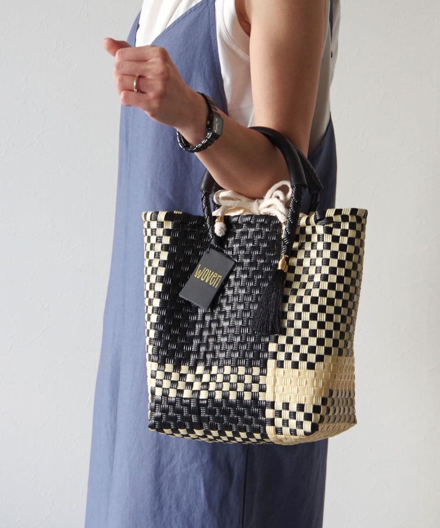 WOVEN チェック柄かごバッグ