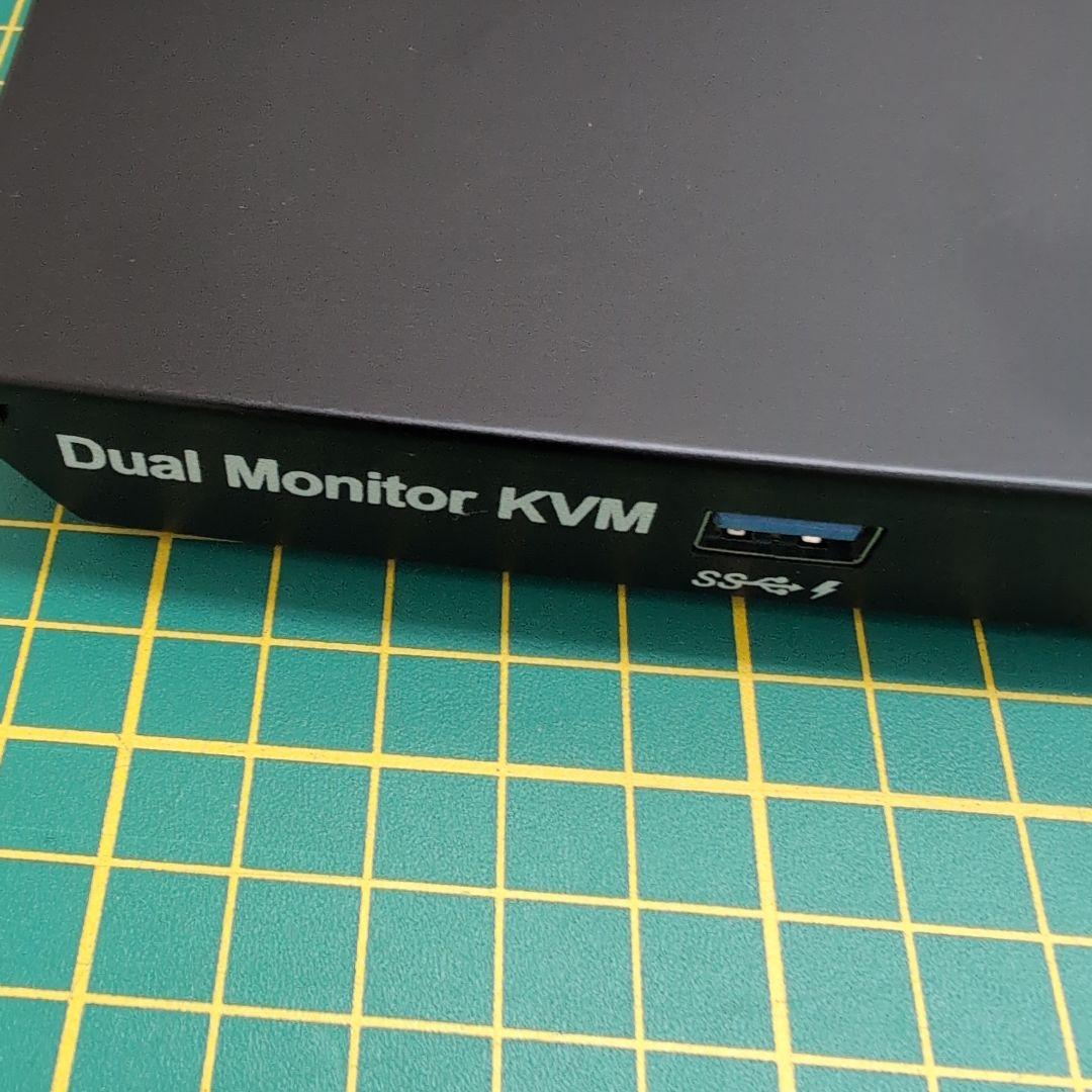 KVM スイッチ
