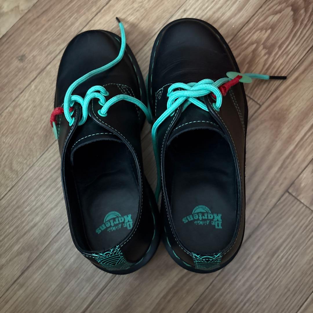 ドクターマーチン　グリーンステッチ　R26577001 1461 CNY