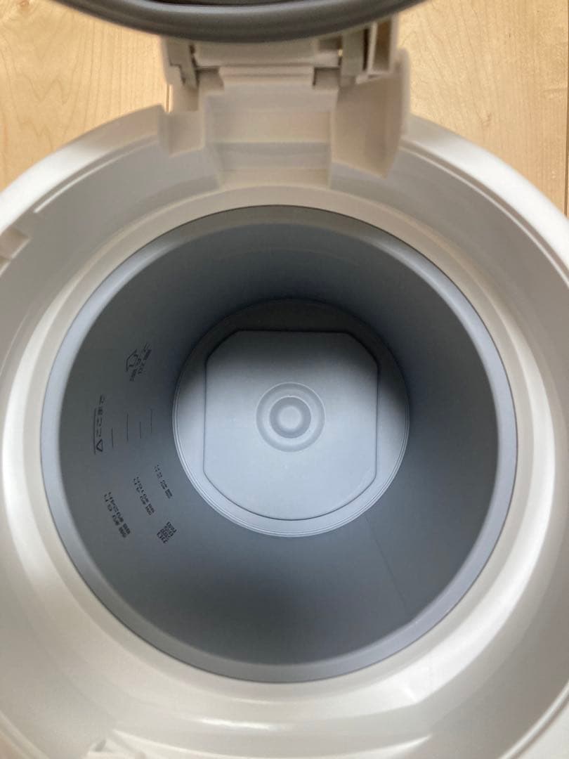 象印　EE-RN50 スチーム式加湿器　ホワイト