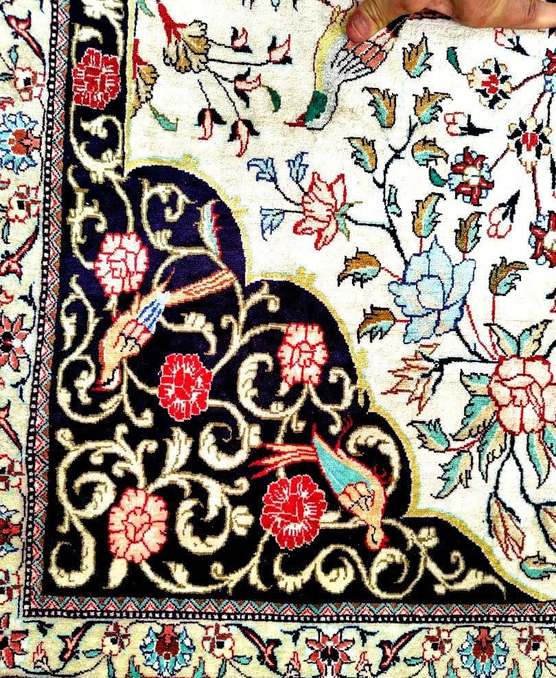 【窓からの眺めは】ペルシャ絨毯　シルク　宮殿　青空　クリスタル　シルク手織り