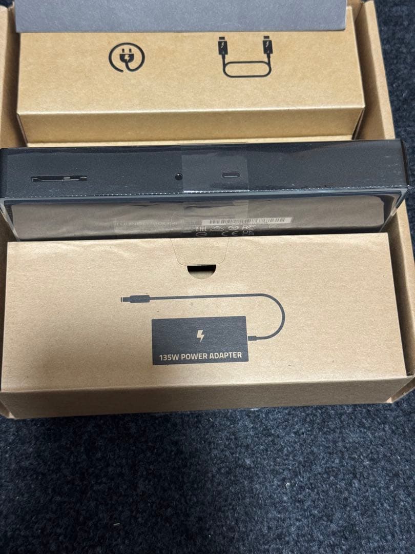 Razer Thunderbolt 4 Dock ドッキングステーション