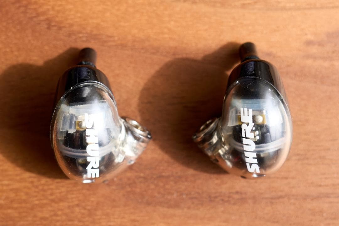 SHURE イヤホン Aonic4