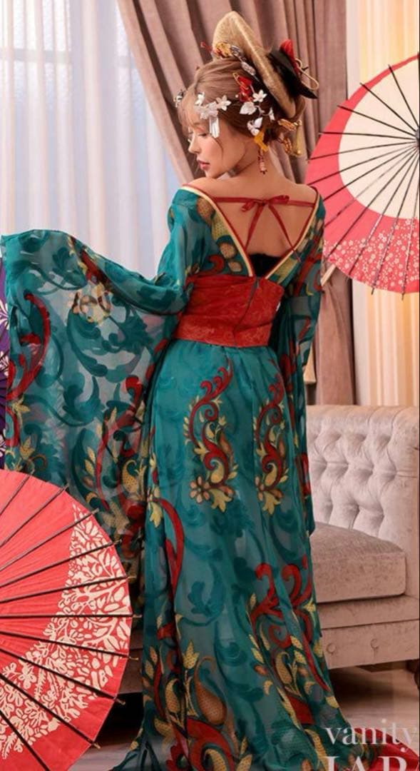 青と赤の花柄和装コスプレ衣装　ハロウィン・ダンス・舞台用に