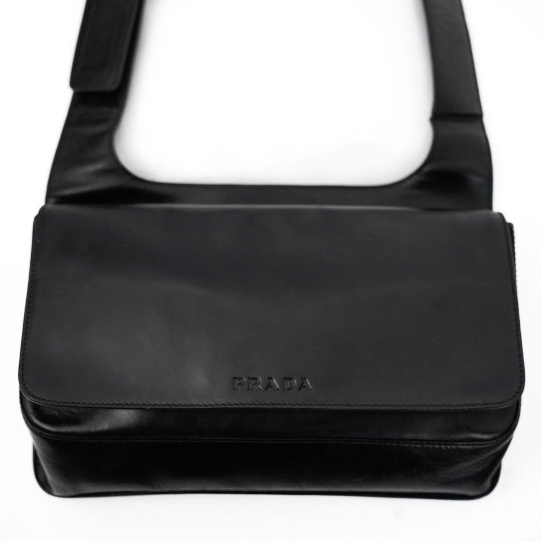 けふ　90's PRADA archive leather bag
