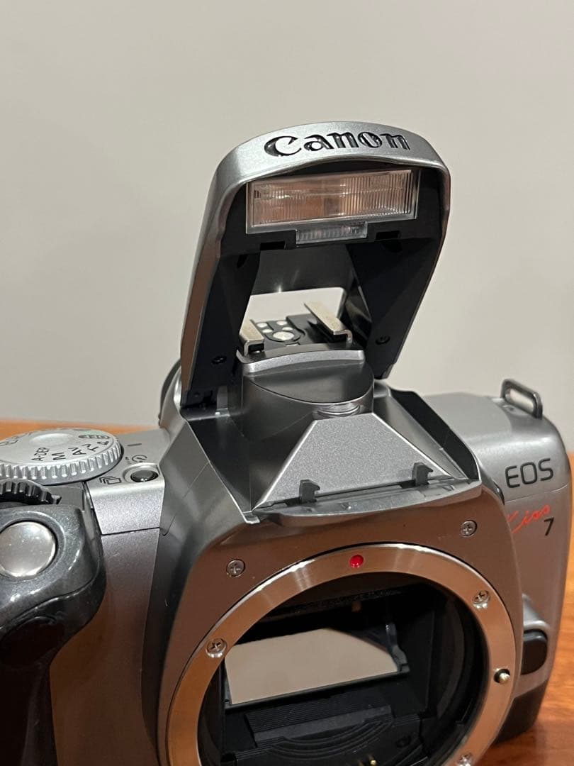 Canon EOS kiss 7 フィルム一眼レフカメラ