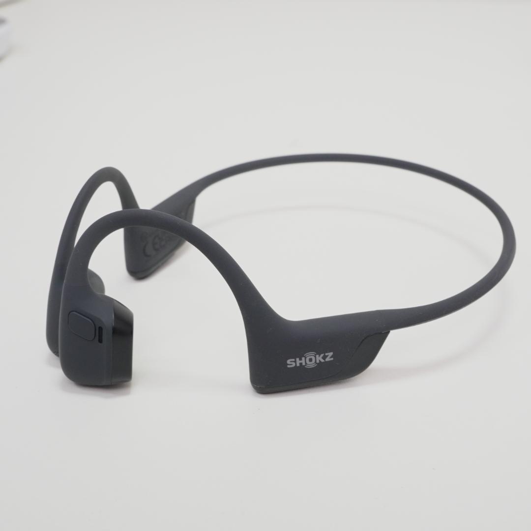 美品！SHOKZ OPEN RUN PRO2骨伝導イヤホン ケース付き