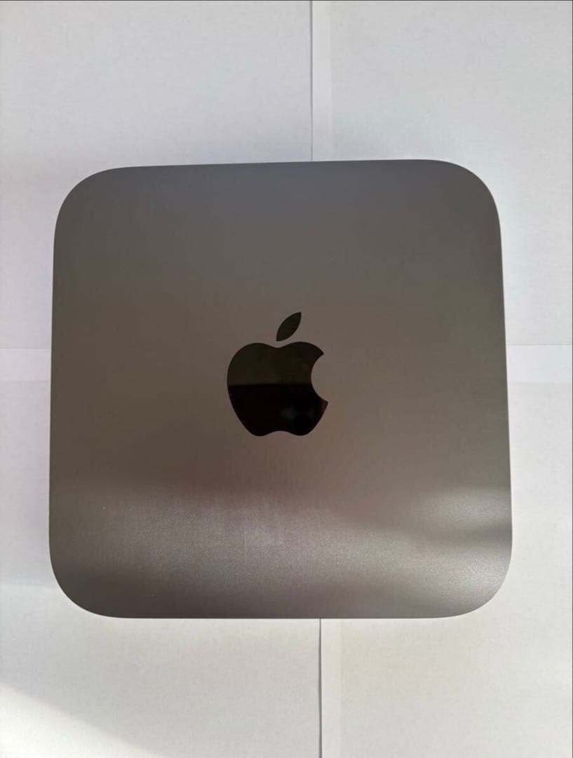 美品Apple Mac mini （Core i3 / 8GB / 128GB）