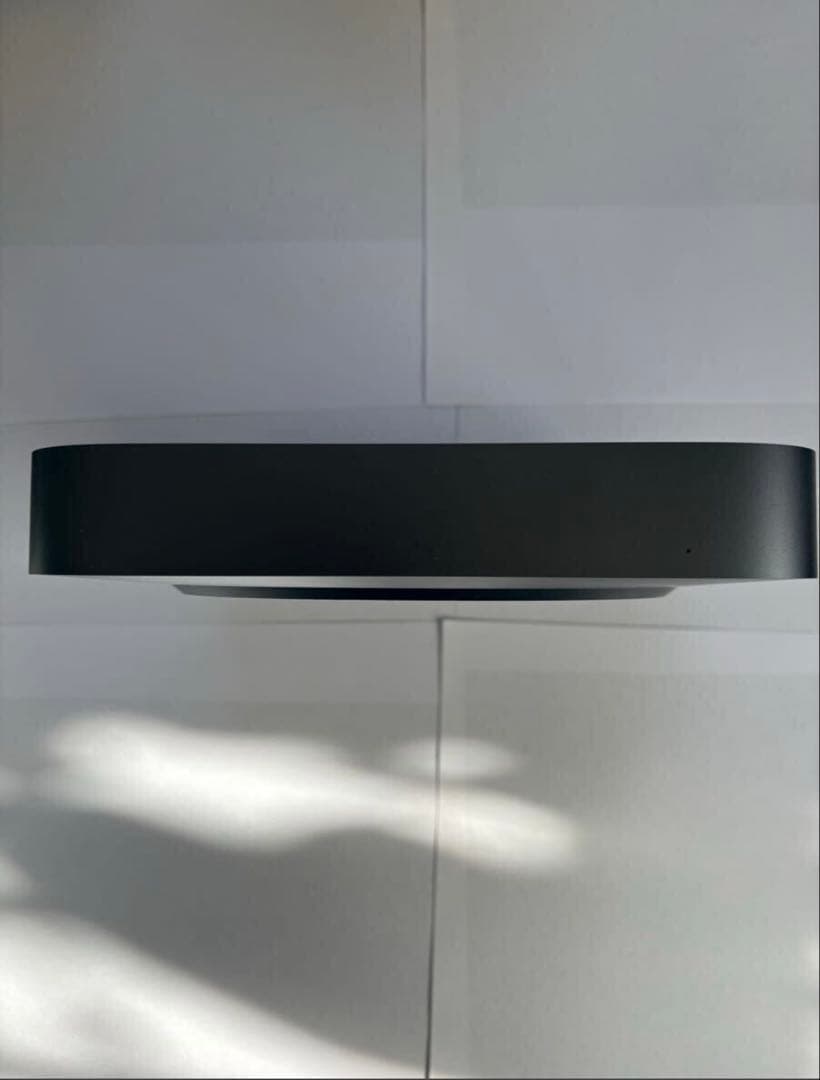 美品Apple Mac mini （Core i3 / 8GB / 128GB）