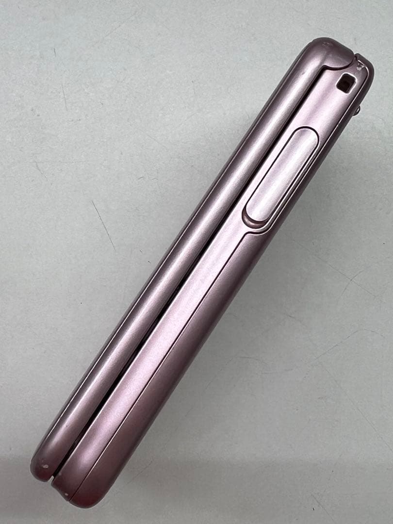 W6A626◆ らくらくホン SIM解除済み F-01M ガラケー 携帯電話