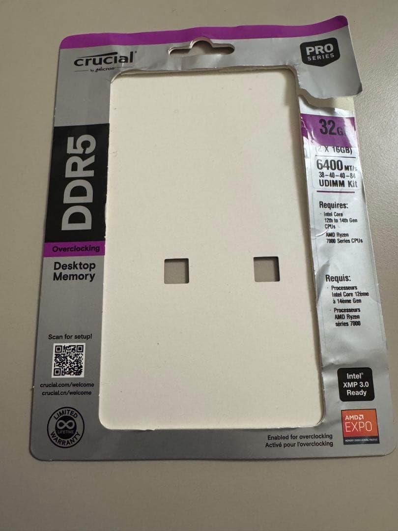 Crucial ddr5 PRO メモリ 16GB×2枚　ホワイト