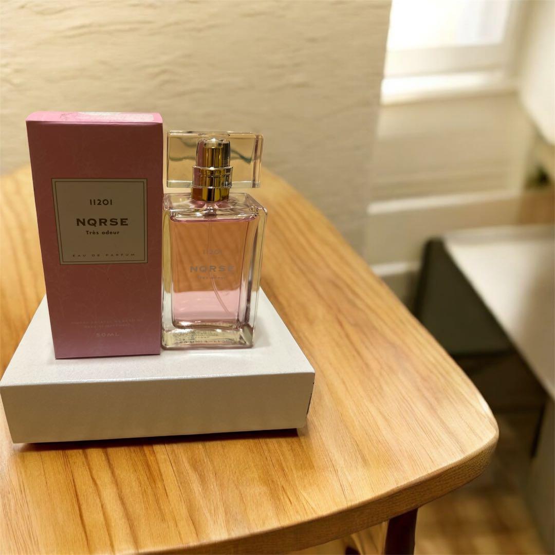 sun　新品未開封　なるせnqrseオードトワレ 香水 11201 箱あり