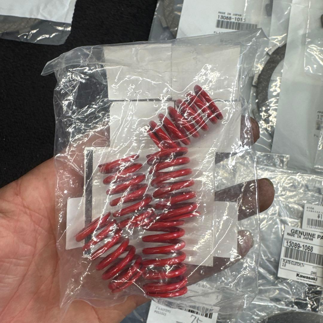 ゼファーχ 純正クラッチ板　新品未使用！ ゼファークラッチプレート