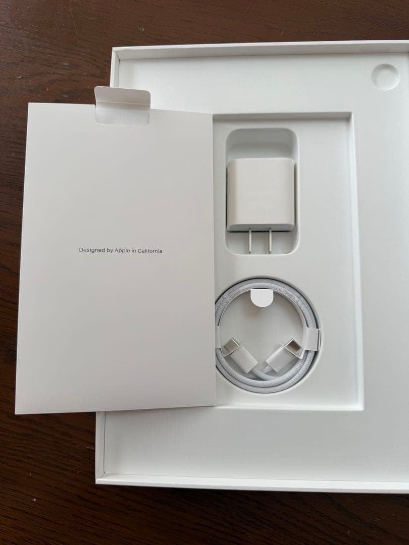 値下げ　iPad 第10世代 64GB Wi-Fiモデル シルバー