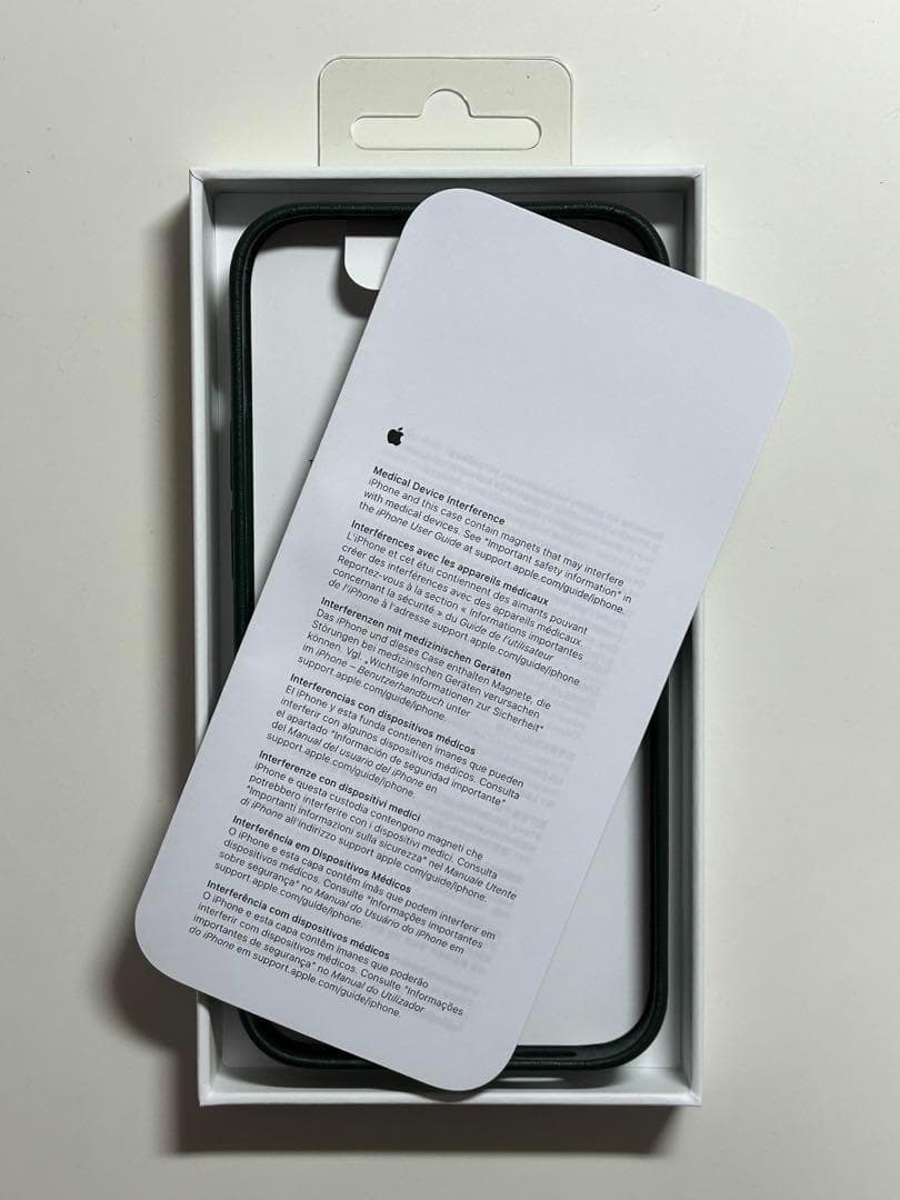【新品】純正 iPhone 13 mini レザーケース・セコイアグリーン①