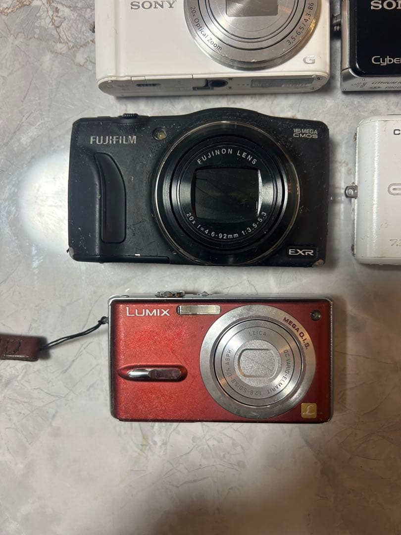 コンパクトデジカメ7台まとめ売り（ジャンク品）