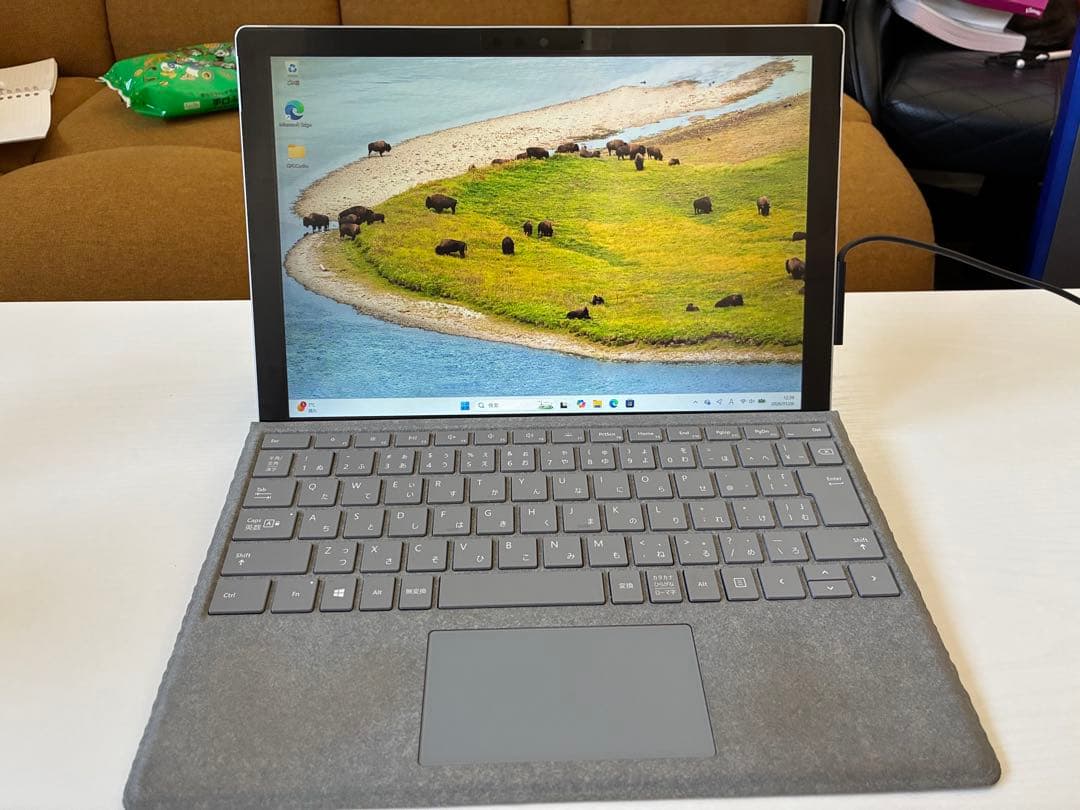Microsoft Surface Pro6 128GB シルバー