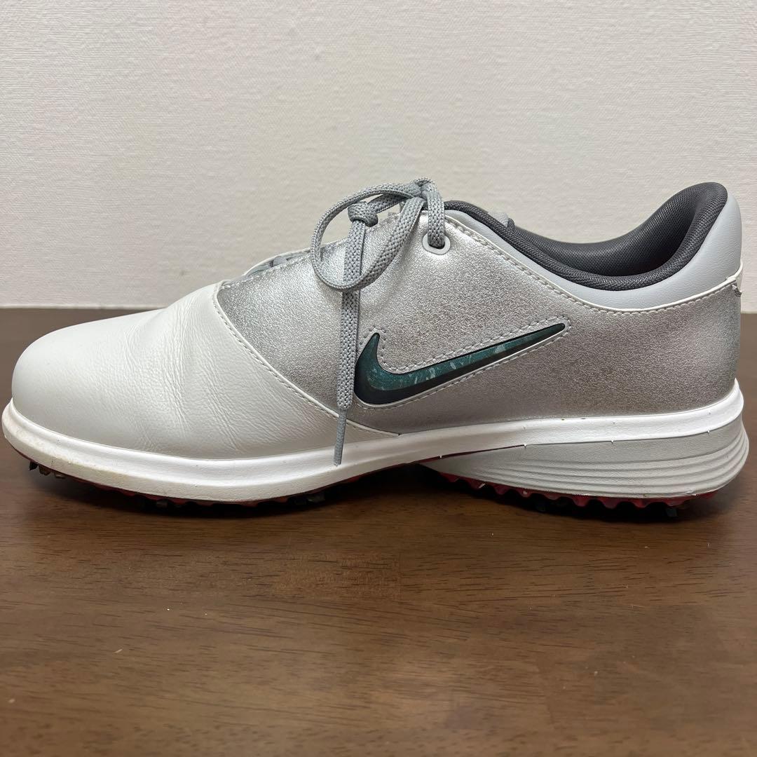 （美品）ナイキ NIKE ゴルフシューズ ビクトリー ツアー 4