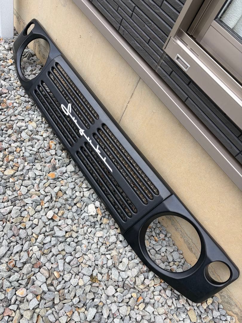 アウトクラスカーズ　グリル　ジムニー