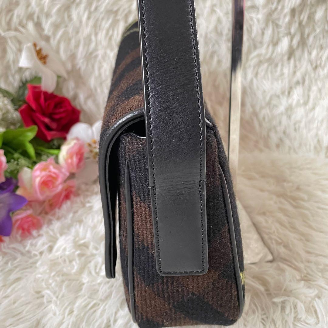 BURBERRYバーバリーブラックノバチェックウール×レザーワンショルダーバッグ