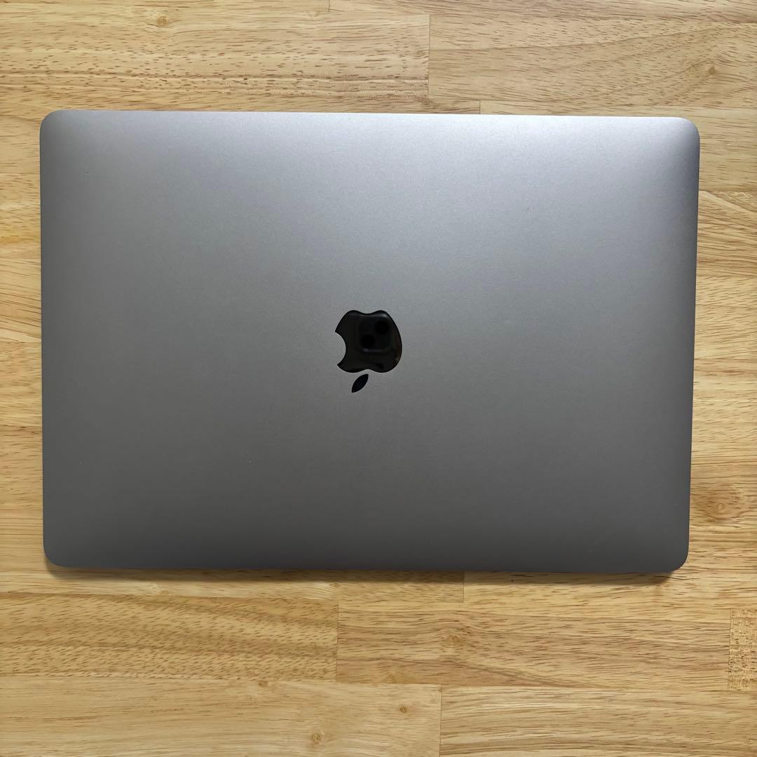 MacBook Air M1 8GB 256GB バッテリー96%