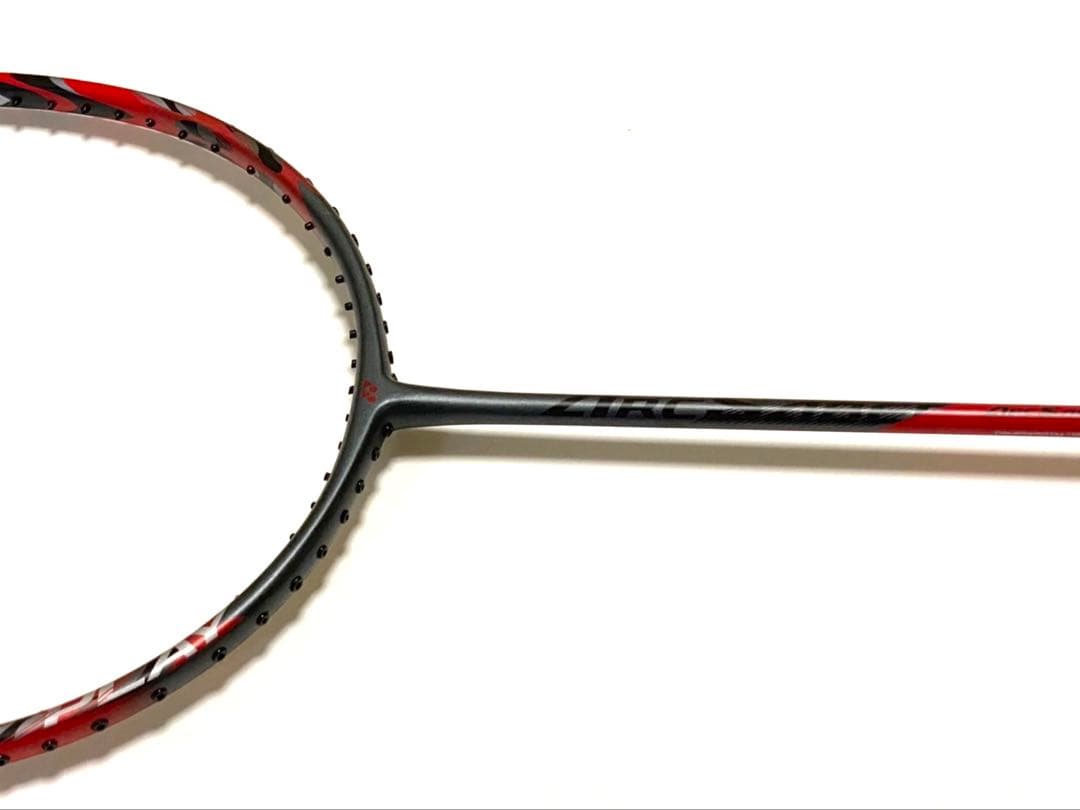 ヨネックス アークセイバー11プレイ ARC11-PL ラケット 微傷