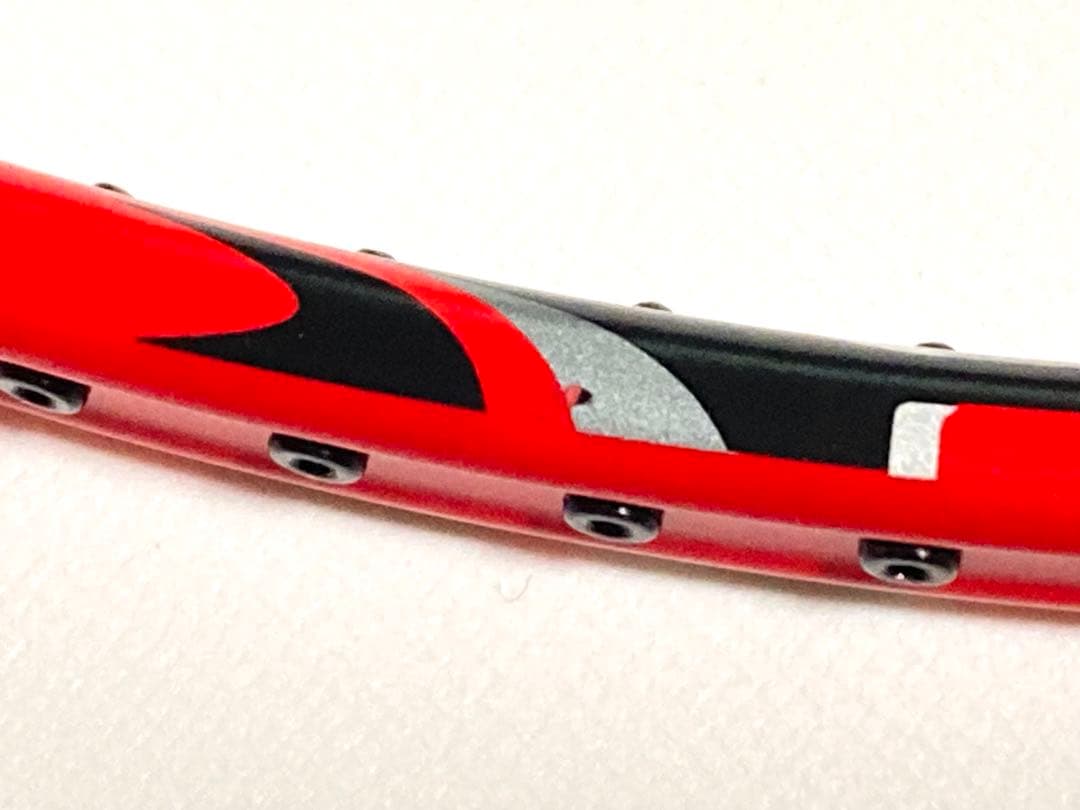 ヨネックス アークセイバー11プレイ ARC11-PL ラケット 微傷