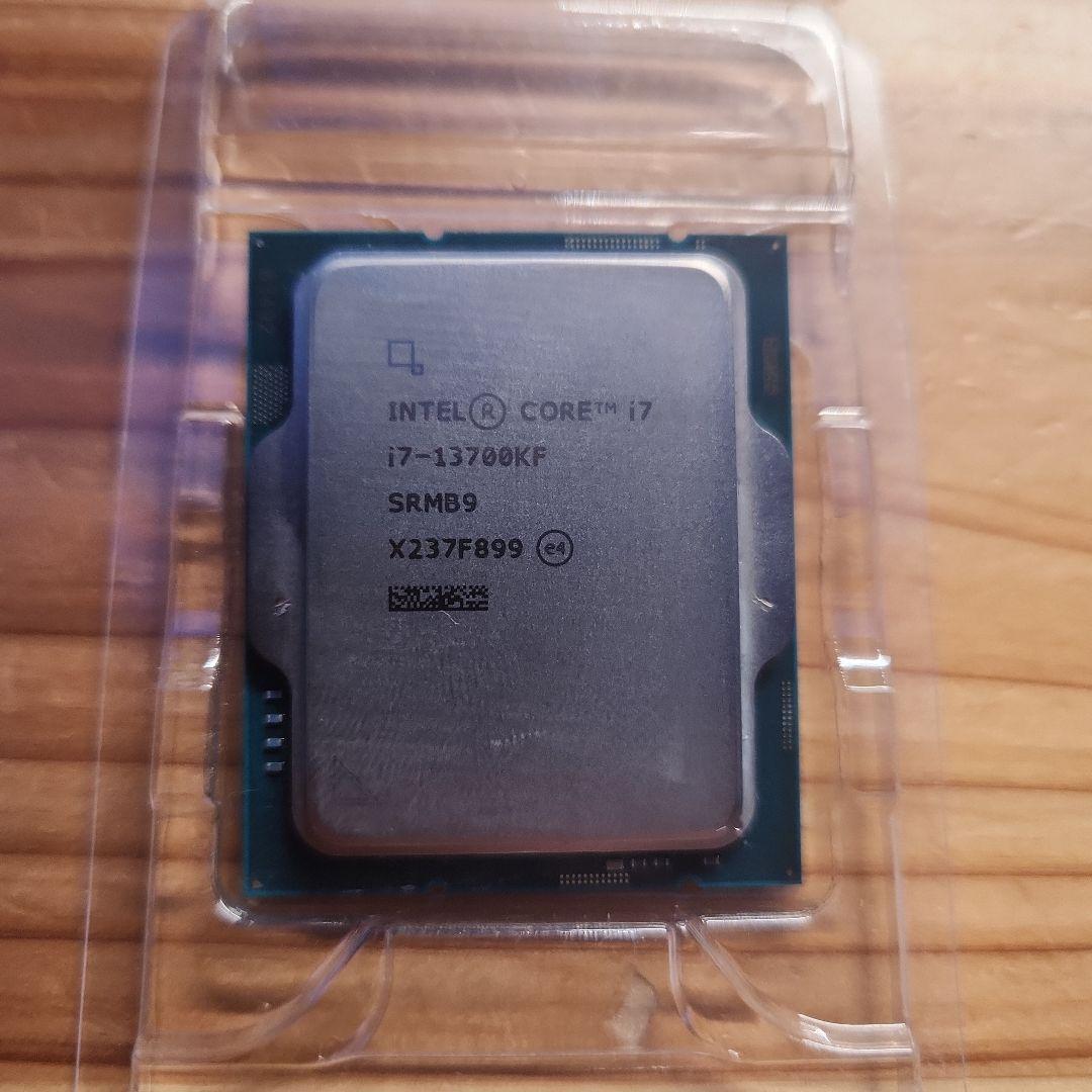 CPU i7-13700KF