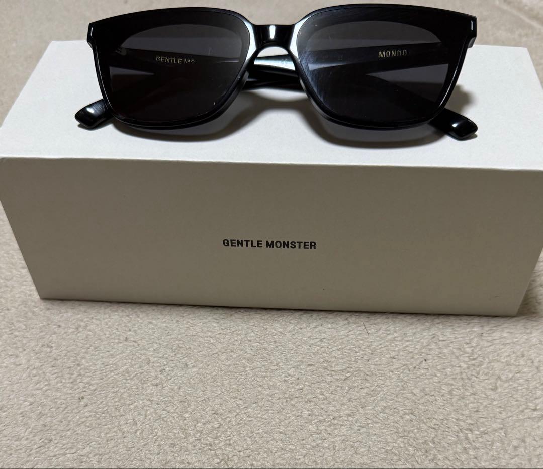 GENTLE MONSTER MONDO ブラックサングラス