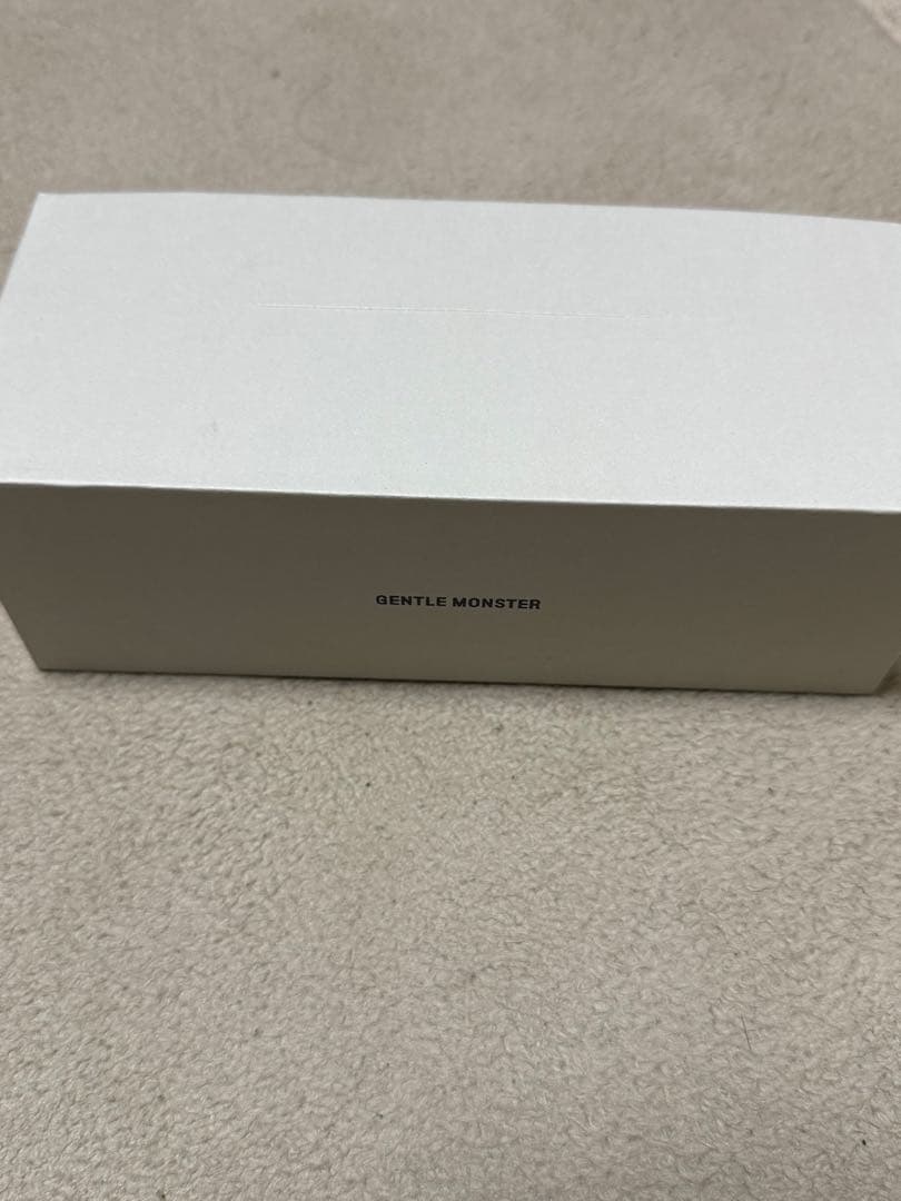 GENTLE MONSTER MONDO ブラックサングラス