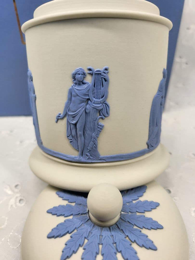 レア✨ウェッジウッド ジャスパー キャニスター ホワイト 茶葉 紅茶入れ ボトル