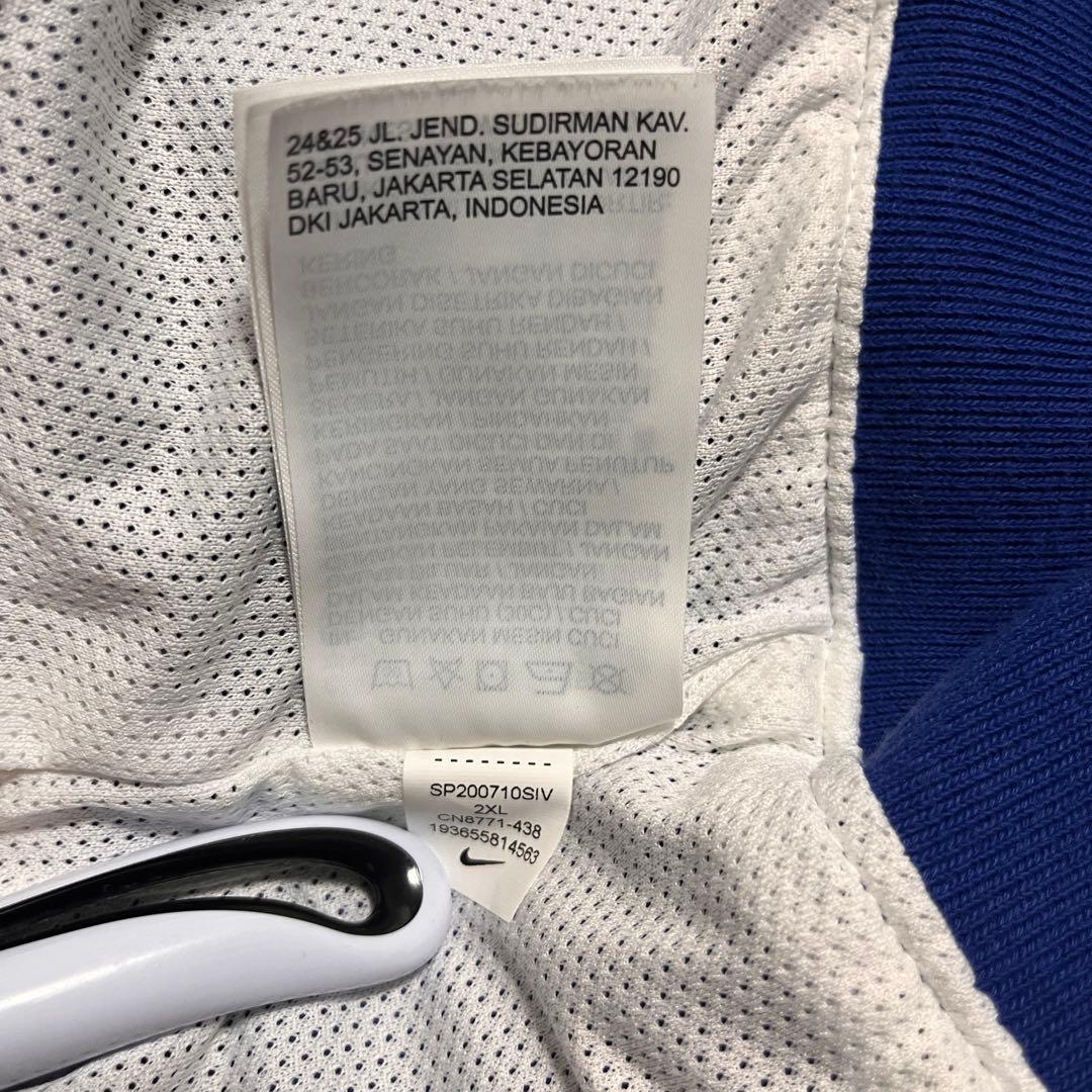 t154【美品】ナイキ 刺繍 ロゴ ナイロンジャケット 伊澤彩織 まひろ 着用