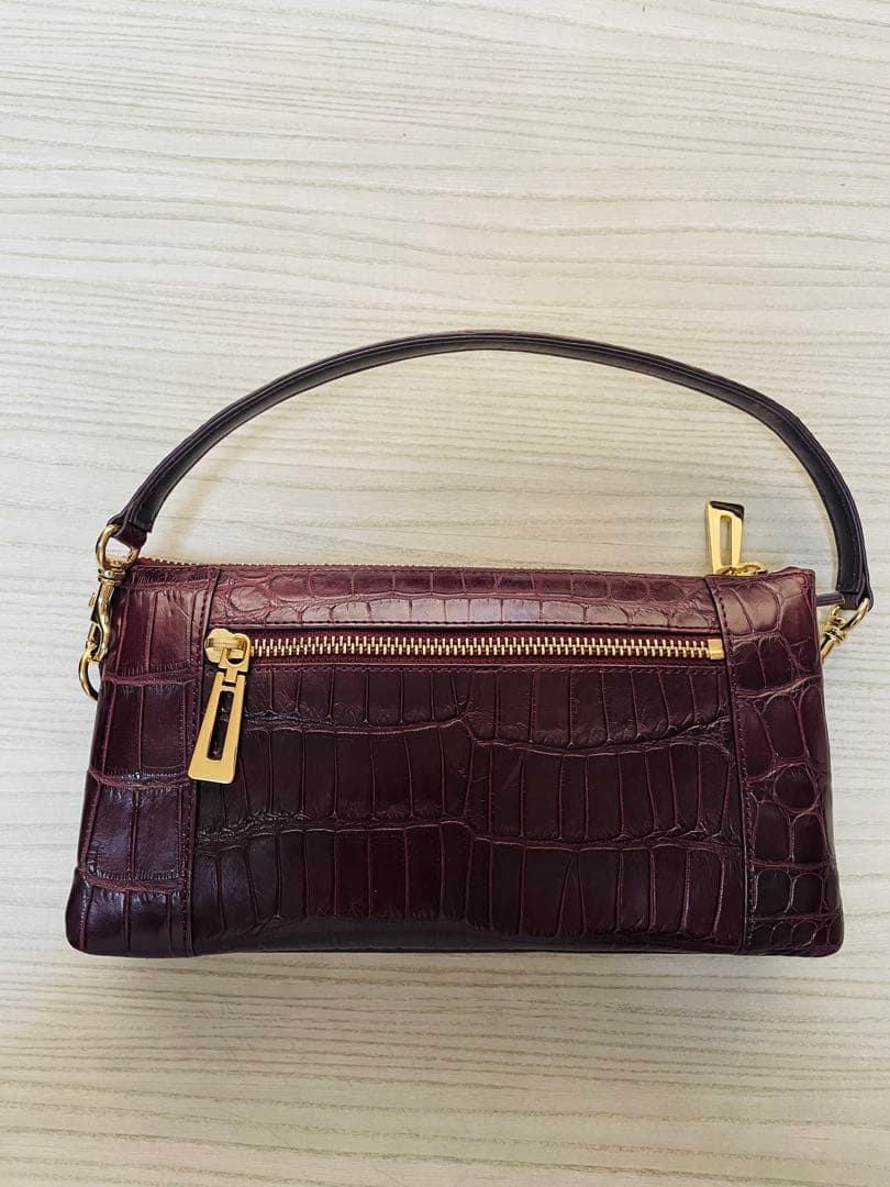 クロコダイルバッグ(クラッチ、ショルダー付け替えハンドル2本)