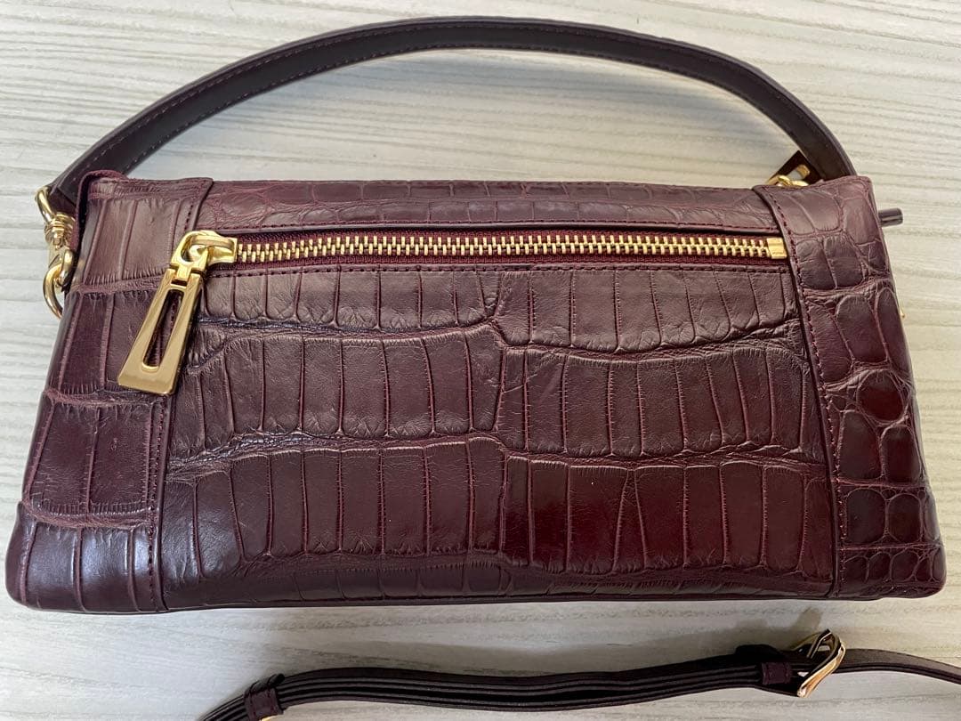 クロコダイルバッグ(クラッチ、ショルダー付け替えハンドル2本)