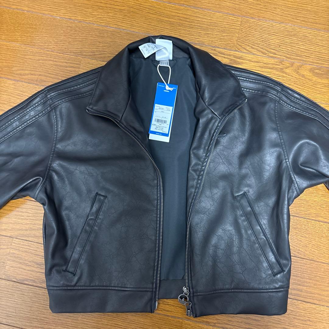 新作adidas ファイアーバードプレザージャケット