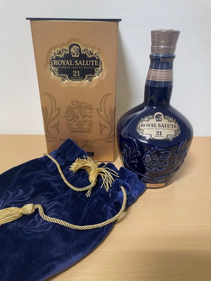 【レア終売品】 未開封箱付き ロイヤルサルート21年 陶器 700ml