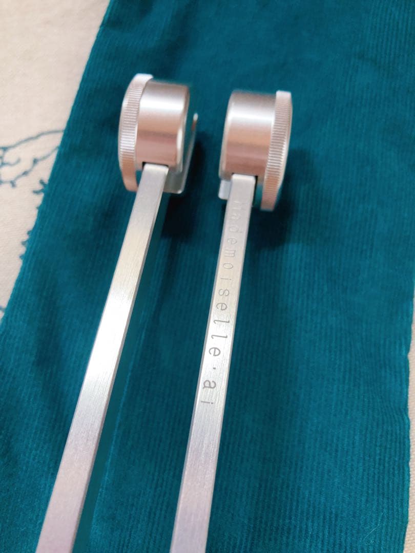 マドモアゼル愛　153Hz 重し付きチューナー　シリアル番号入り