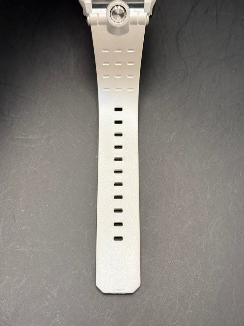 CASIO G-SHOCK G-8100-7JF ホワイト　ラスト1点　美品