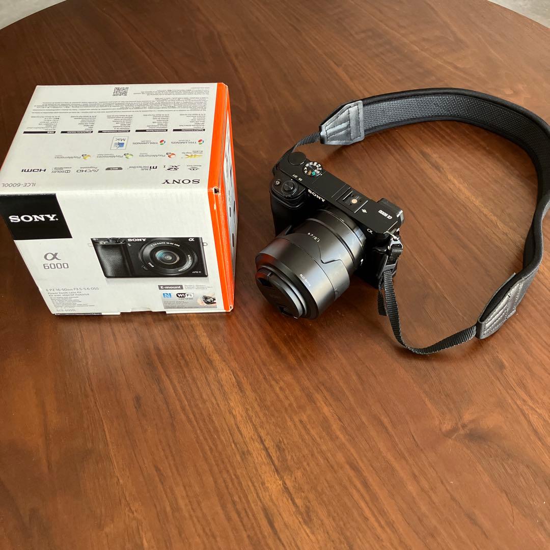 SONY α6000 E 24mm F1.8Z レンズ付き