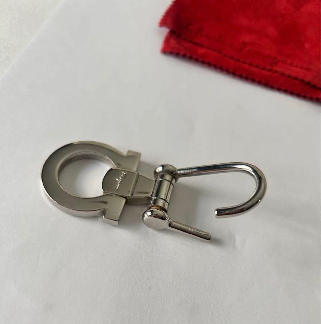 Salvatore Ferragamo フェラガモ キーホルダー キーリング