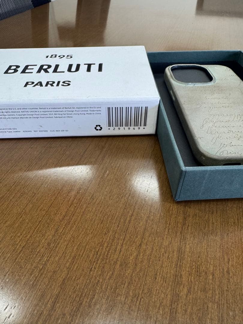 BERLUTI iPhone15Pro用ケース