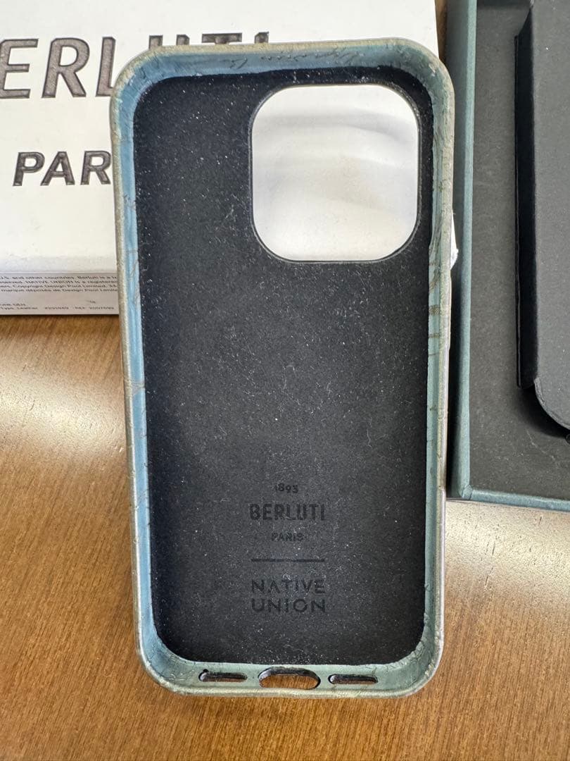 BERLUTI iPhone15Pro用ケース