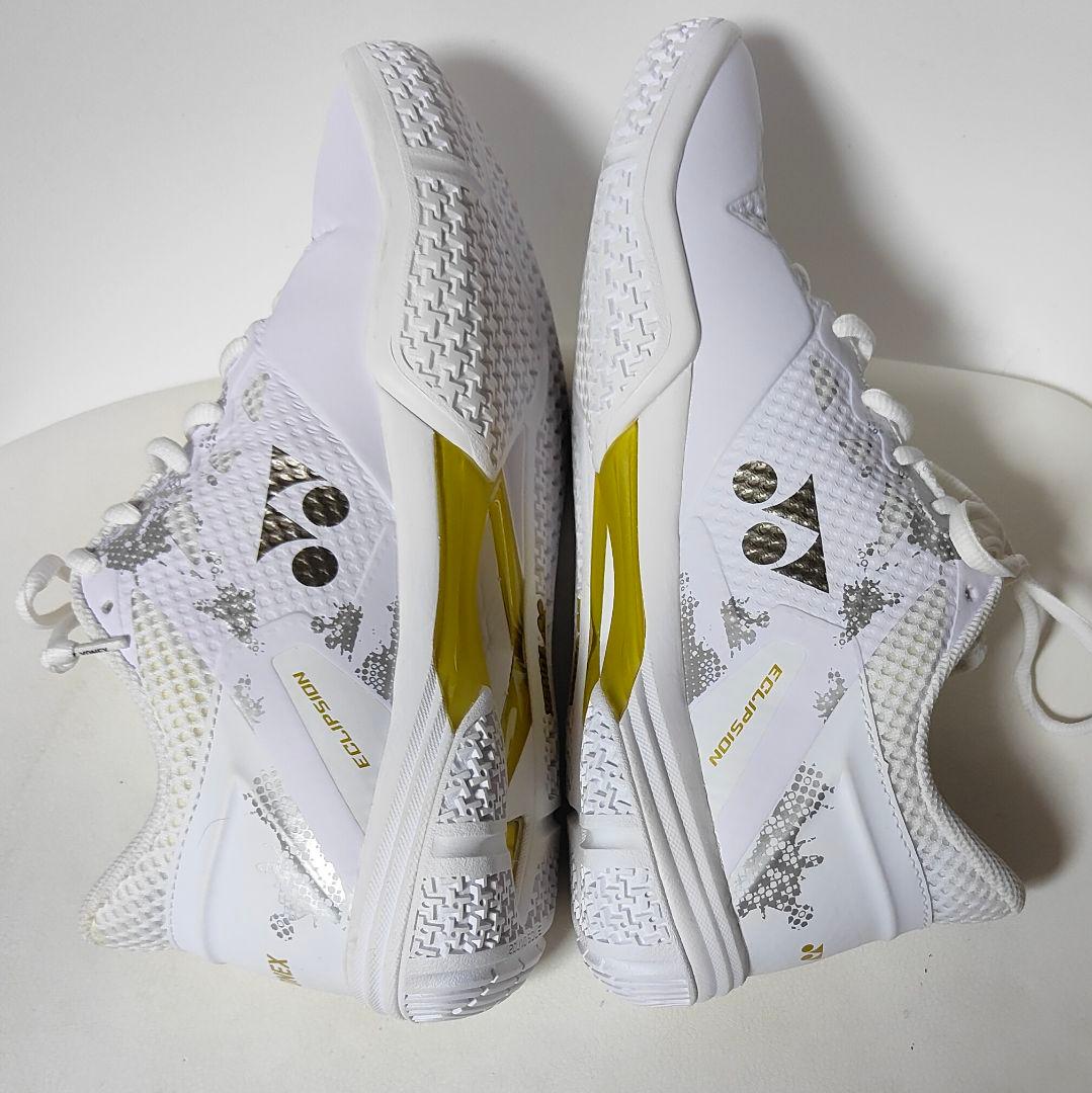 ヨネックス　パワークッション エクリプションZ 24.5cm SHBELZ3M