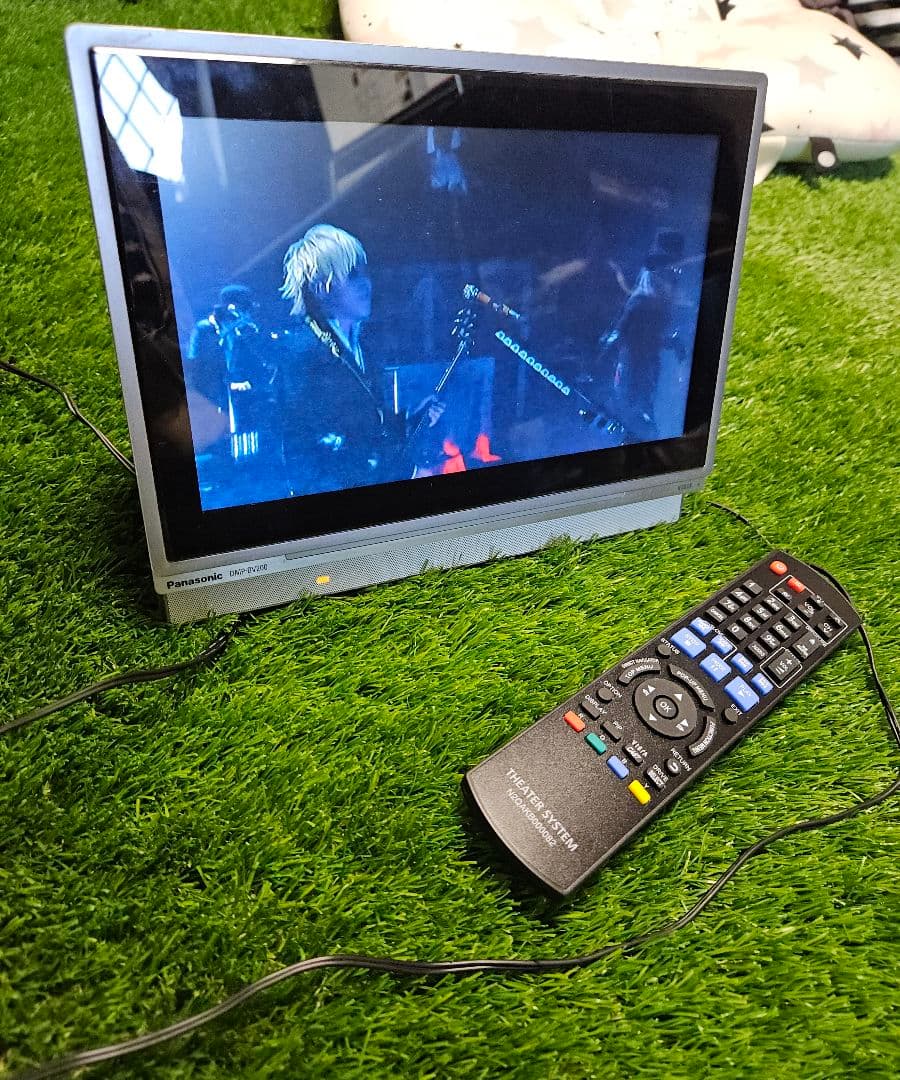 Panasonic DMP-BV200 ポータブルブルーレイ＆DVDプレーヤー